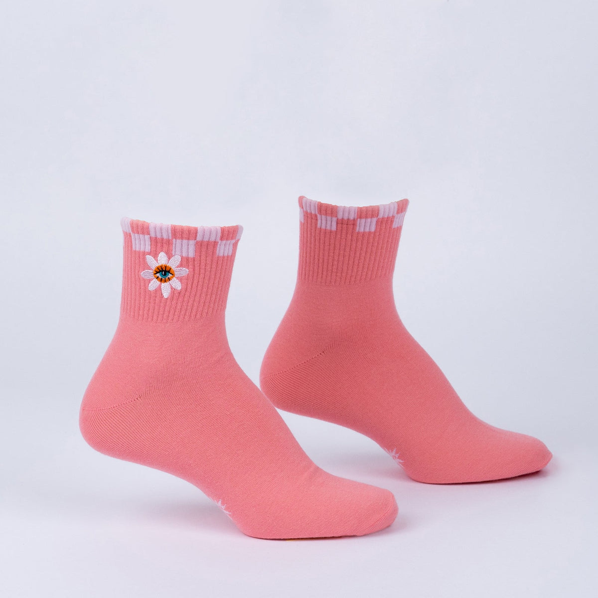 Eye Feel Seen quarter socks – leg form display
